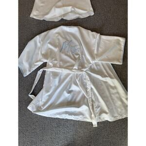 Lilac + London Bridal Satin Chemise & Robe Set XS “Mrs.” White Blue Lace Wedding